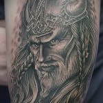 harcos tetoválás a kezén 6