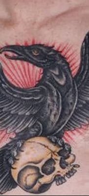 Fotó egy hollótetoválásról, kelte: 2018.09.15. №194 - holló tetoválás -