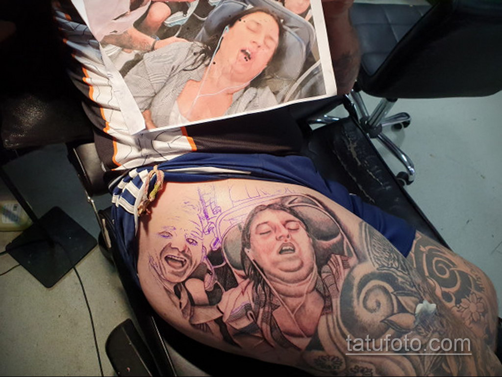 Humor za tetovaže 80LvL - tetovaža portreta usnule supruge na boku kao zla šala - fotografija 4