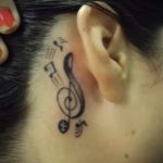 jegyzetek tetoválás a fül mögött 5