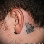 tetoválás a fül mögött férfiaknak - fotók a kész tetoválásokról 1