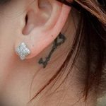 kis tetoválások a fül mögött 3