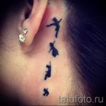 tetoválás a fül mögött lányoknak - fotók a kész tetoválások lehetőségeiről 5