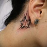 tetoválás a fül mögött lányoknak - fotók a kész tetoválások lehetőségeiről 14