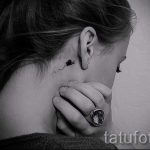 tetoválás a fül mögött lányoknak - fotók a kész tetoválások lehetőségeiről 22