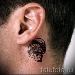 a férfiak fülének tetoválása mögött - fényképek a kész tetoválási lehetőségekről 5
