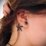 csillag tetoválás a fül mögött - fotók a kész tetoválásokról 1