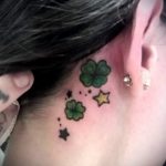 Lóhere a fül tetoválása mögött - fotók a kész tetoválási lehetőségekről 9