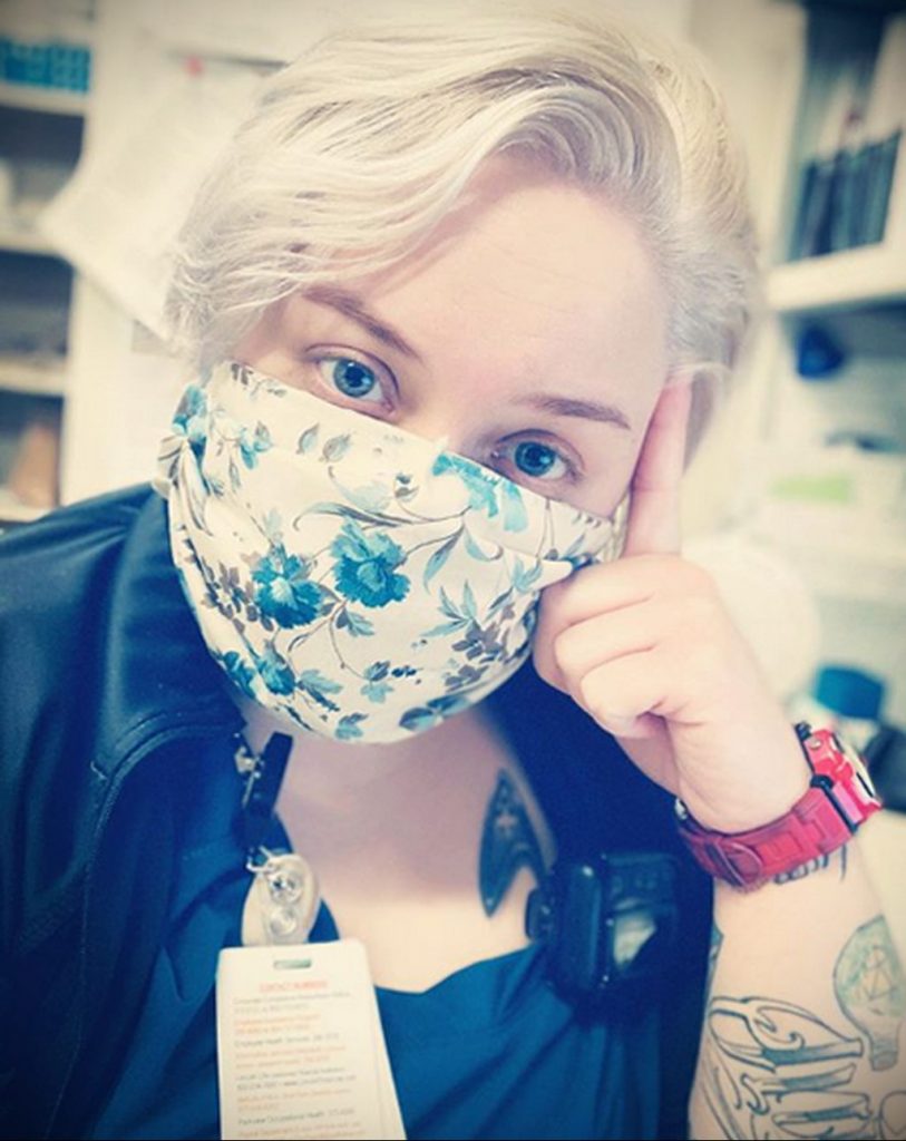 @alikatzkenobi - wytatuowany sanitariusz - zdjęcie dla 1