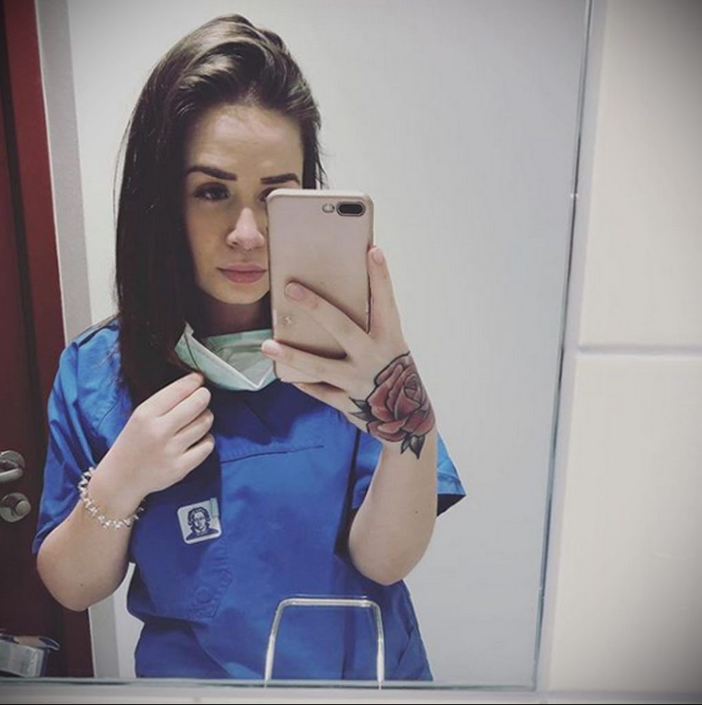 @gwennyanastasia - wytatuowany sanitariusz - zdjęcie dla 3