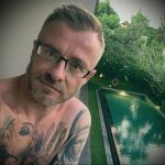 @pamonney - wytatuowany sanitariusz - zdjęcie dla 3