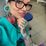 @carolinefullcolour - wytatuowany sanitariusz - zdjęcie dla 11