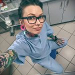 @carolinefullcolour - wytatuowany sanitariusz - zdjęcie za 20