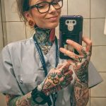 @carolinefullcolour - wytatuowany sanitariusz - zdjęcie dla 23