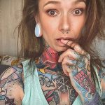 @carolinefullcolour - wytatuowany sanitariusz - zdjęcie dla 1