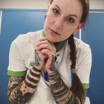 @lareine_margot - wytatuowany sanitariusz - zdjęcie dla 7