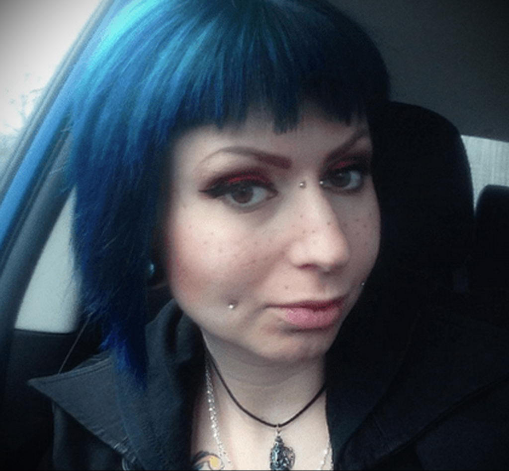 all_i_sin_bunderland - fotografija tetovaže pjegica na licu