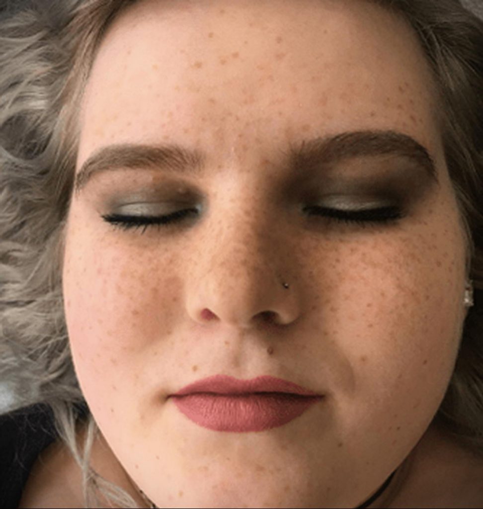 smabeautybar - tetovaža pjegica na licu