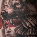 Indiai farkas tetoválással