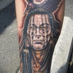 Indiai tetoválás a csuklón