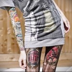 ketrec és láng tetoválás a lábán a lány számára