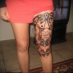 tetováló maszk és minták a lábakon lányoknak