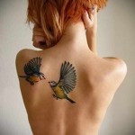 dvije ptice koje ljube žene tetovaže