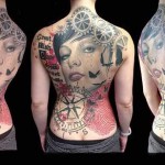 portret - moljci i satova tetovaža na leđima ženka