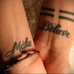 hidd el a csukló tetoválását