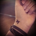 TEToválás a csuklónőn - repülő