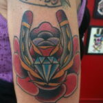 صورة لشم رسم بحدوة حصان 07/22/2021 №672 - رسم وشم حدوة حصان -