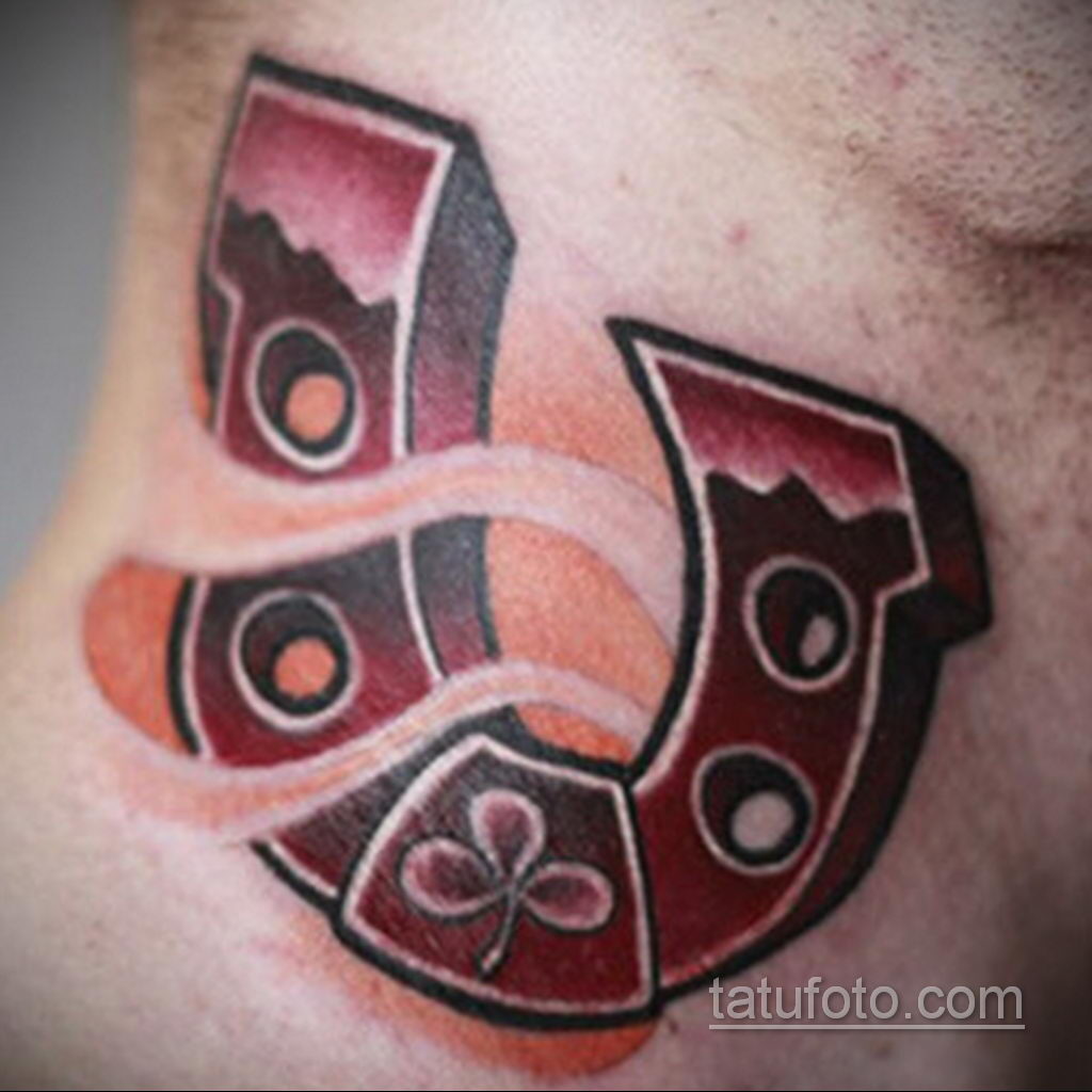 صورة لشم رسم بحدوة حصان 07/22/2021 №650 - رسم وشم حدوة حصان -