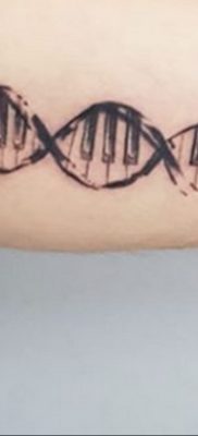 Zdjęcie tatuażu z łańcuchem DNA 25.04.2020 №082 -Tatuaż DNA Chain-
