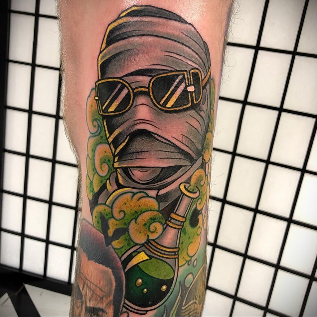 Tatuaż z niewidzialnym człowiekiem - zdjęcie do rysowania tatuażu dla strony 1