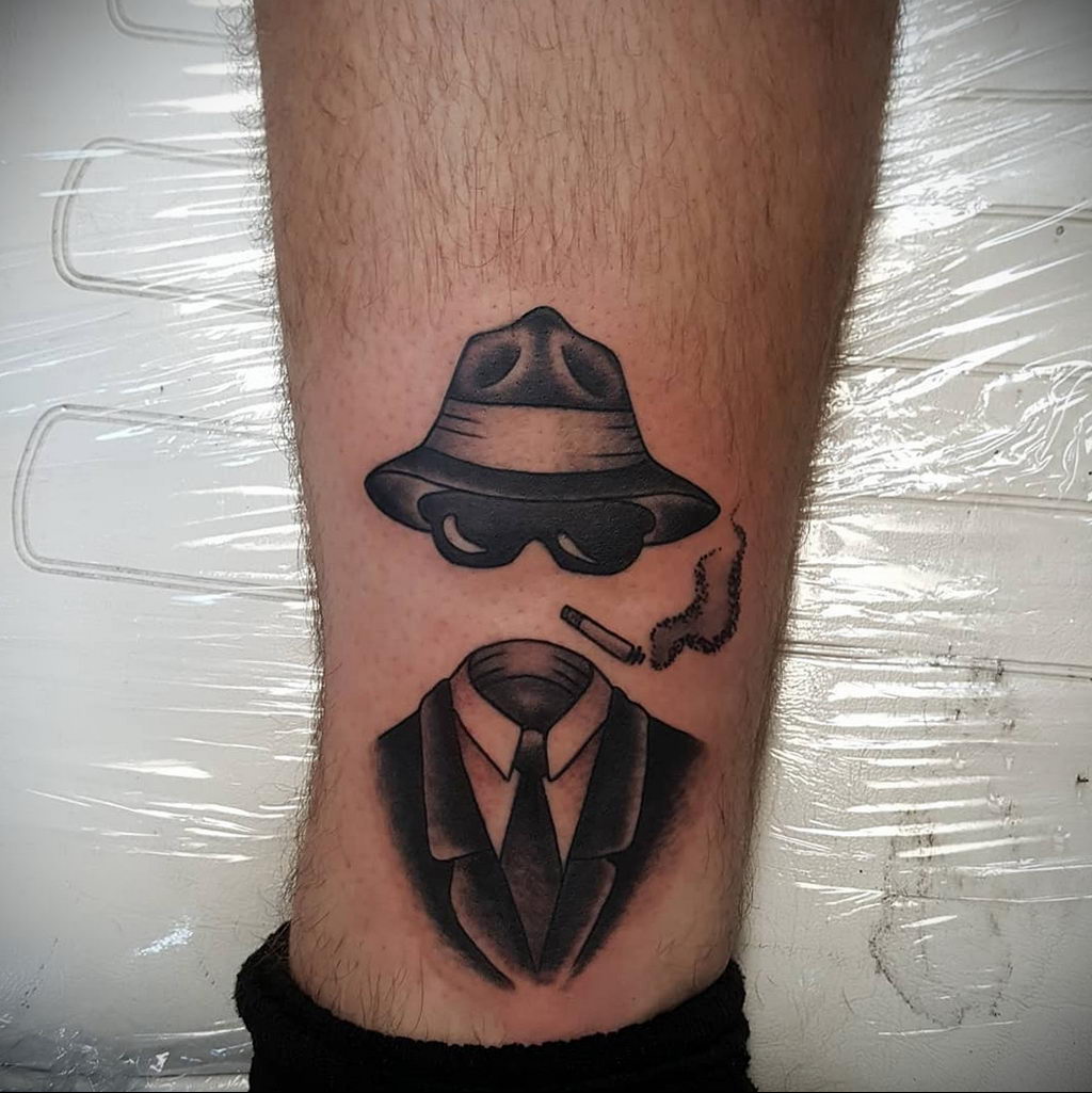 Tatuaż z niewidzialnym człowiekiem - zdjęcie do rysowania tatuażu dla witryny 7