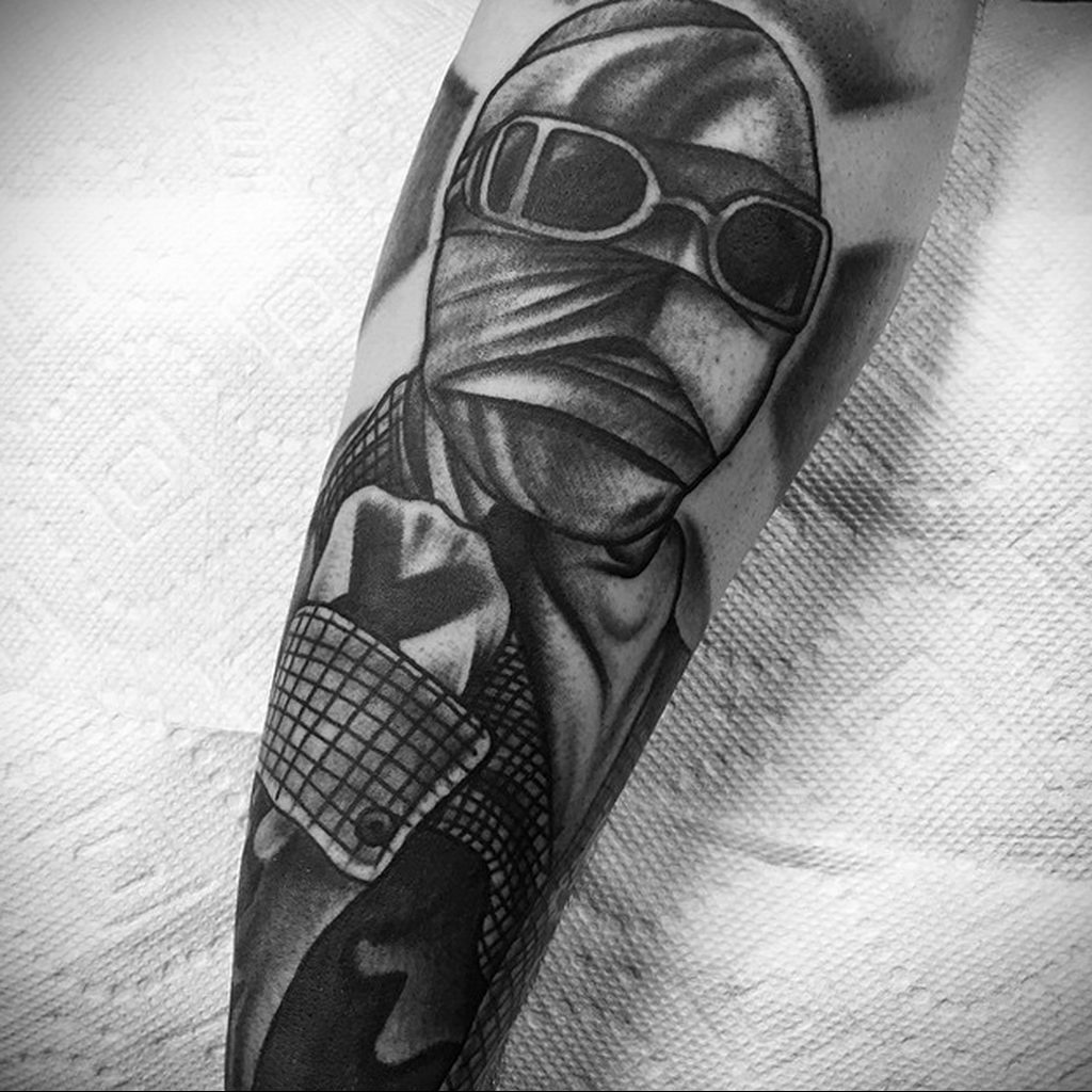 Tatuaż z niewidzialnym mężczyzną - zdjęcie do rysowania tatuażu na stronie 13