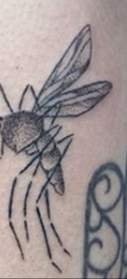 Zdjęcie tatuażu komara 25.04.2020 №008 -tatuaż komara-