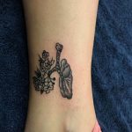 Zdjęcie tatuażu z ludzkimi płucami 23.03.2020 №006 -tatuaże płuc-