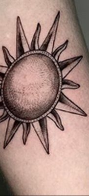 Zdjęcie tatuażu ze słońcem 02.05.2020 №127 -sun tattoo-