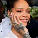 снимка на татуировката на Риана от 23.09.2017 г. # 049 - татуировки на риана -