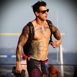 tetoválás minták a férfiak oldalán