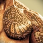 وشم الماوري الكلاسيكي - وشم صدر ذكر