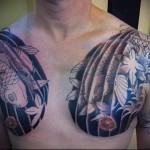 وشم اثنين من الكارب - وشم صدر للرجال