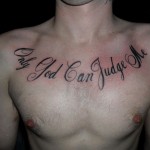 Tatuaże na klatce piersiowej dla mężczyzn 6