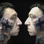 tetoválás kereszt az arcon