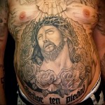 tetoválás alsó hasi férfiaknál - Jézus