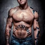 tetoválás alsó has férfiak - felirat szláv