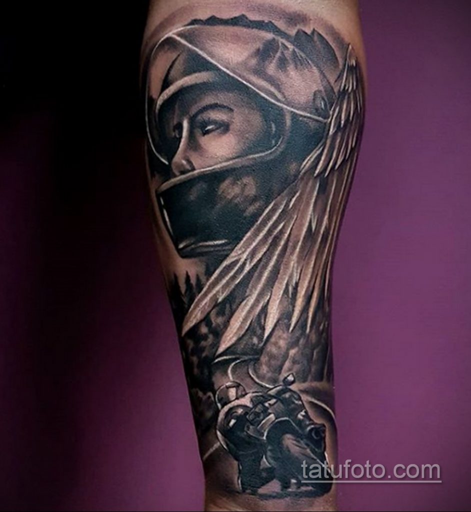 صورة وشم بدراجة نارية 08/29/2020 №048-وشم موتو-