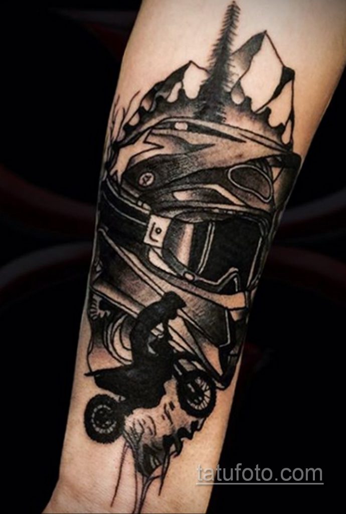 صورة وشم بدراجة نارية 08/29/2020 №047-وشم موتو-