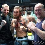 fotó Tom Hardy tetoválásáról 2017.08.07. №006 - Tom Hardy tetoválása_